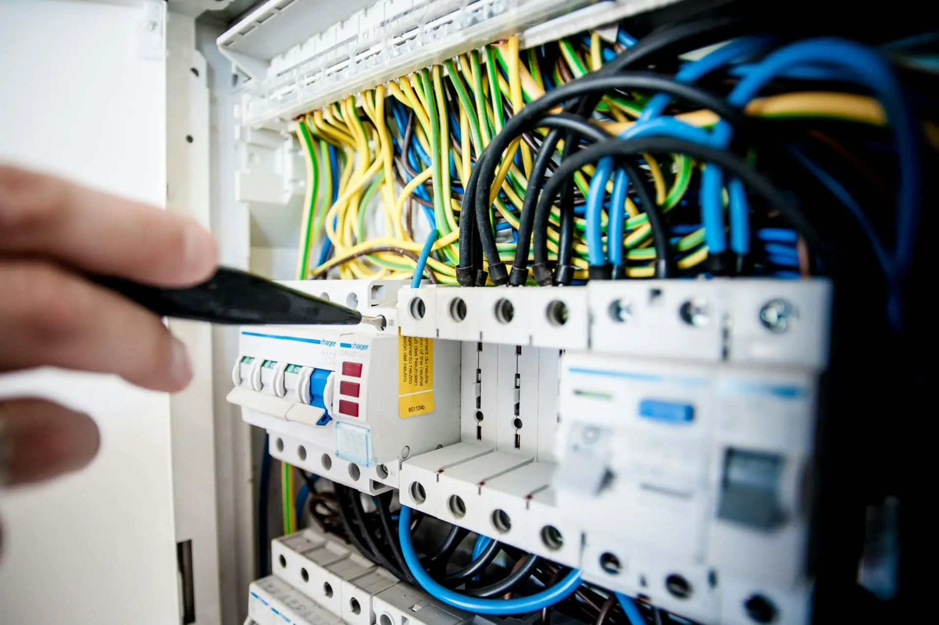 Commercial electrical services in Flathead Valley